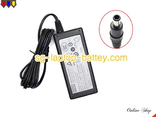 Genuine APD Y990320706 Adapter DA-30V12 12V 2.5A 30W AC Adapter Charger APD12V2.5A30W-5.5x3.0mm