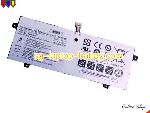 Genuine SAMSUNG NT500R3M-K34L Battery For laptop 4400mAh, 33Wh , 7.6V, White , Li-ion